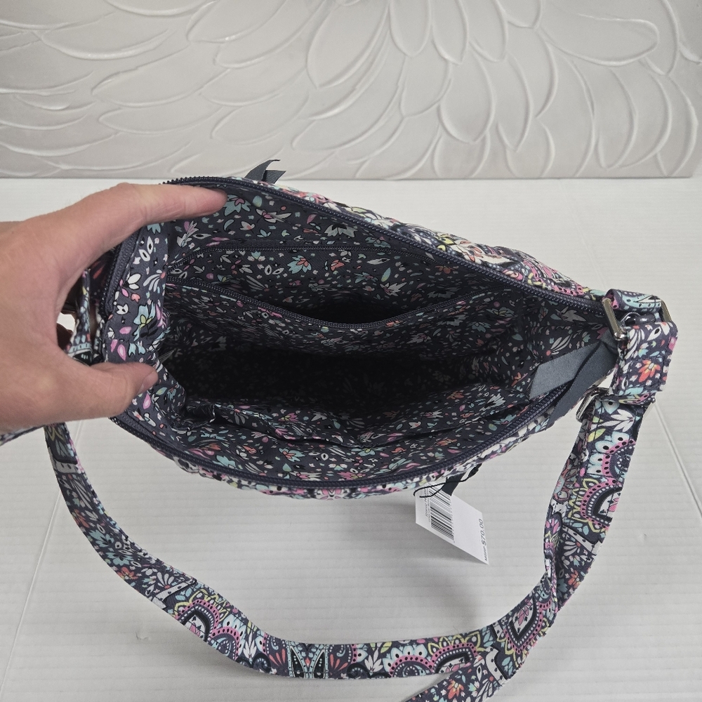 Vera Bradley | Iconic Hipster Bonbon Medallion - Picture 6 of 10